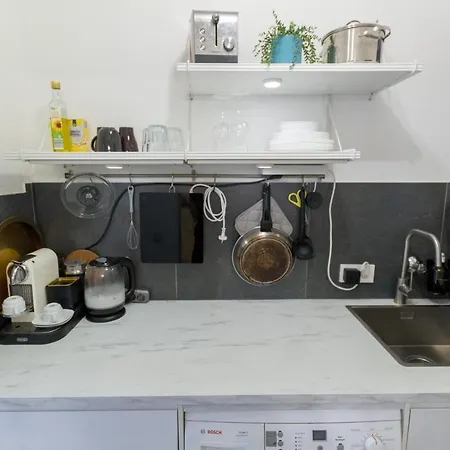 Design Studio Nahe Messe Und Hbf Mit Wlan Und Netflix Apartamento Düsseldorf