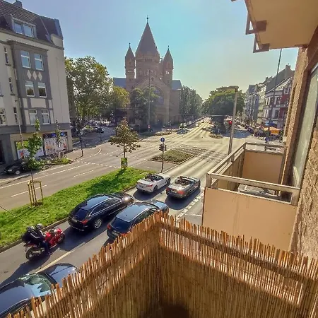 Apartment Design Studio Nahe Messe Und Hbf Mit Wlan Und Netflix *
